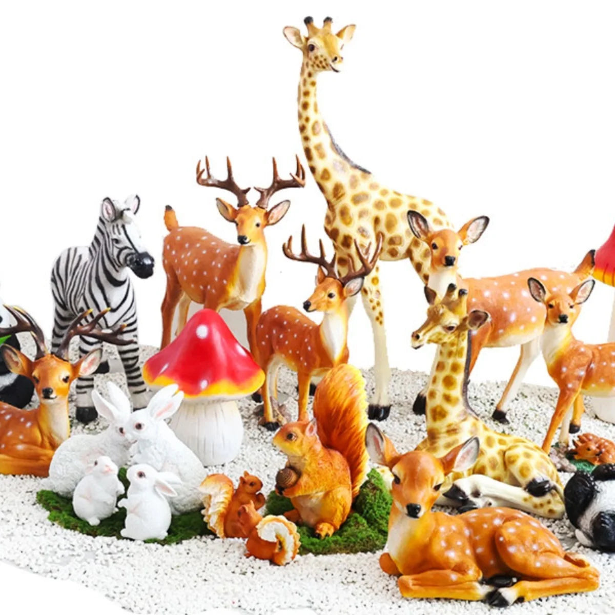 Custom Life Size Fiberglass Animals Statue Wedding Decoration Outdoor Garden Sculptures Rabbit Giraffe Sika Deer Squirrel Model