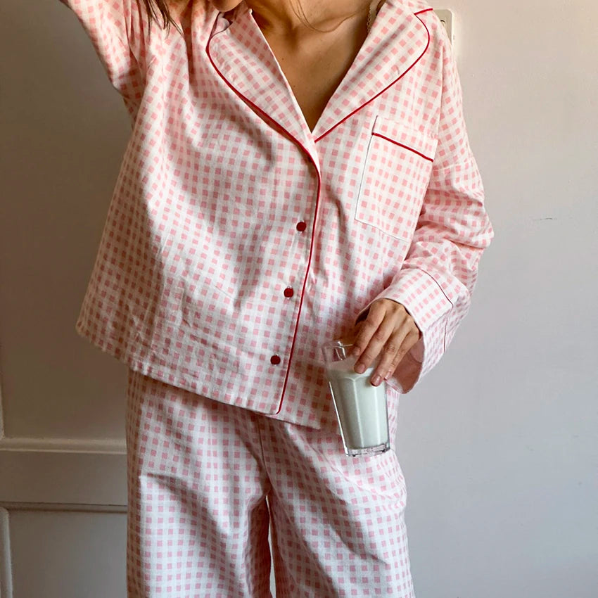 Women's Fashion Loungewear Full Sleeve Cotton Pajamas Soft Plaid Gingham Nightwear with Piping for Spring Loungewear