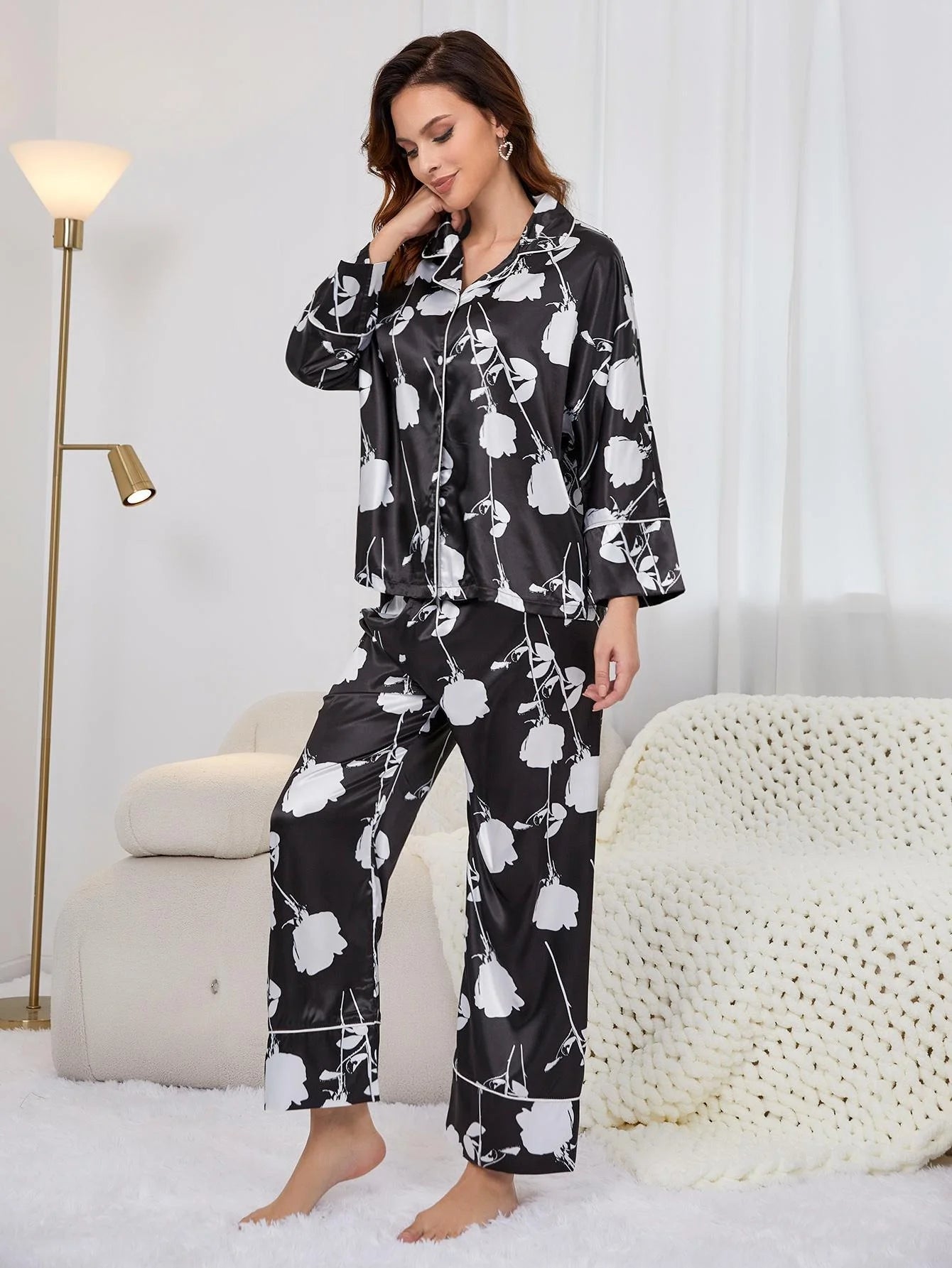 Hot Style Women's Long Sleeve Pajama Set - Floral  Sleepwear for Ladies