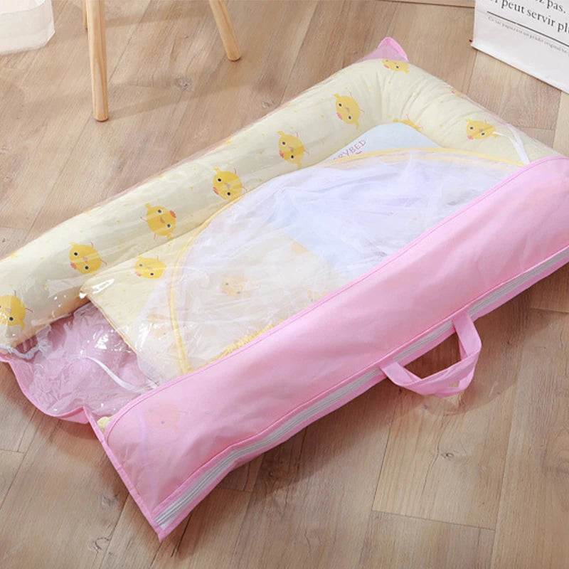 Brightbebe Comfortable and Breathable Baby Lounger Portable Baby Nest with Mosquito Net for Sleep and Bedding