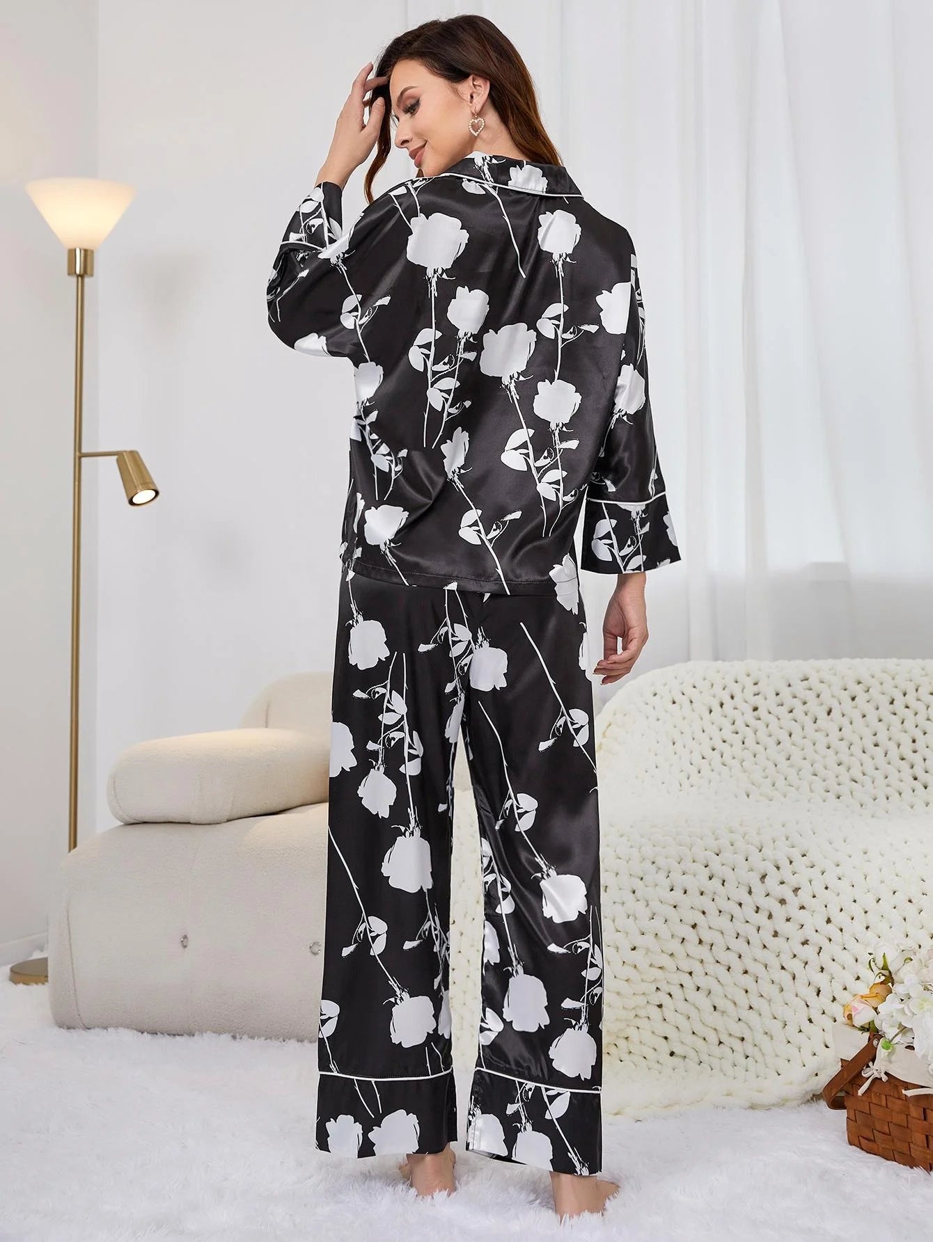 Hot Style Women's Long Sleeve Pajama Set - Floral  Sleepwear for Ladies