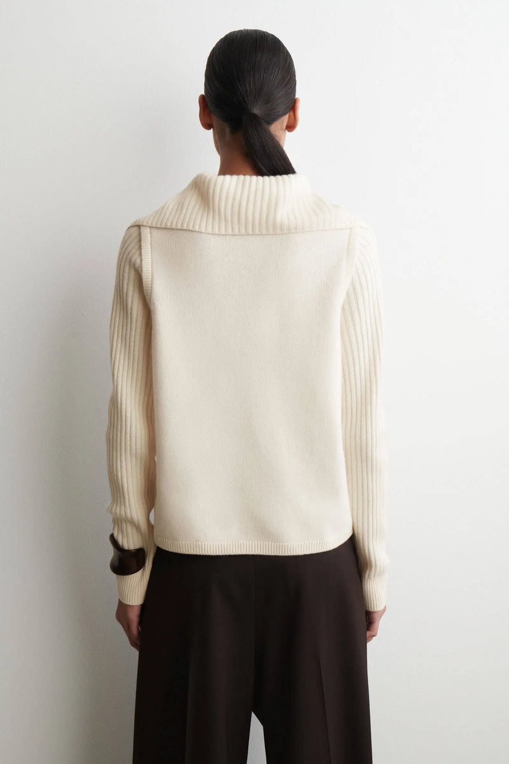 Ethereal MD 2026 Cosmod Spring New Style of Women's Shaping-Style Layered Beige Wool Blend Knitted Sweater