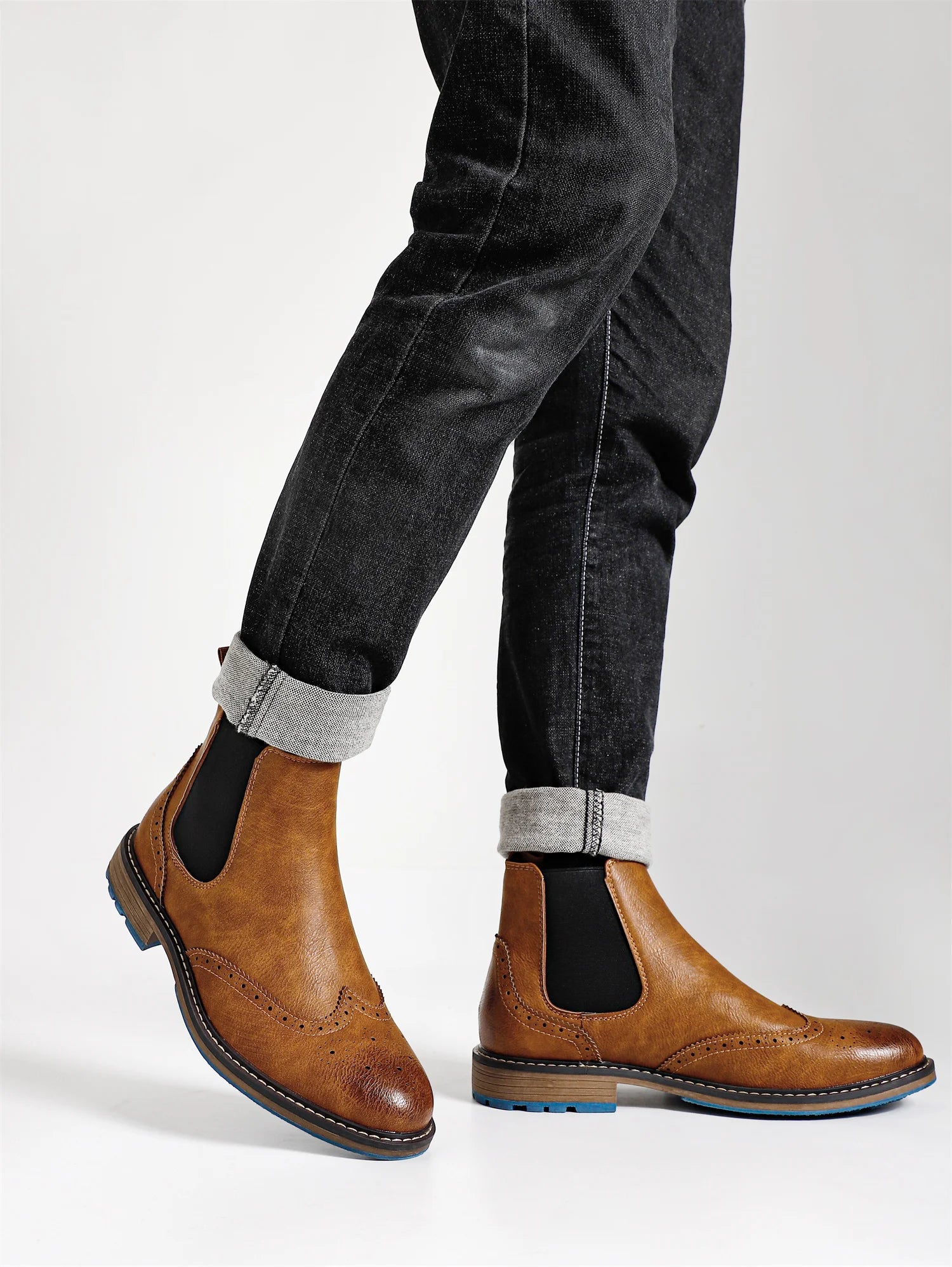 2026 Classic Red Wine Chelsea Boots for Men Fashionable Men Boots Casual Men Ankle Boots