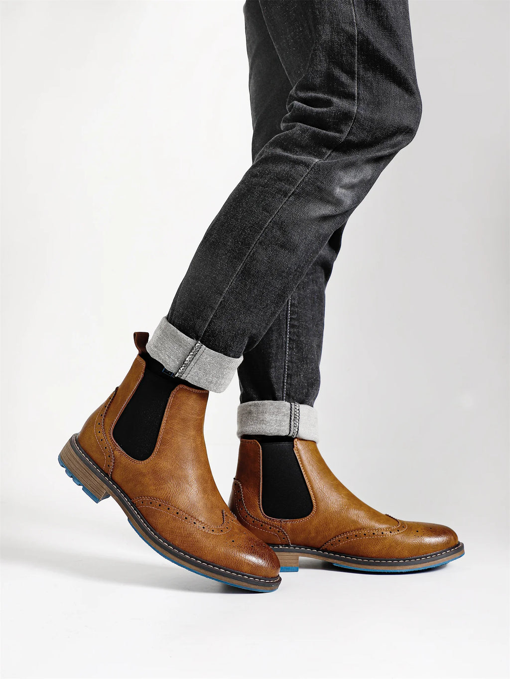 2026 Classic Red Wine Chelsea Boots for Men Fashionable Men Boots Casual Men Ankle Boots