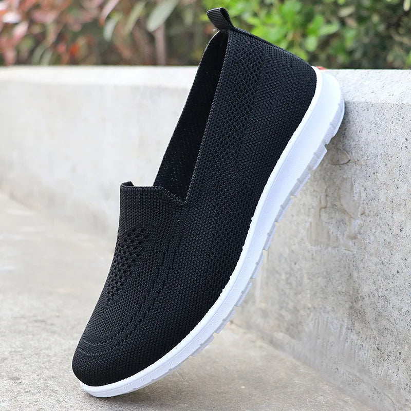 Old Beijing Cloth Shoes,