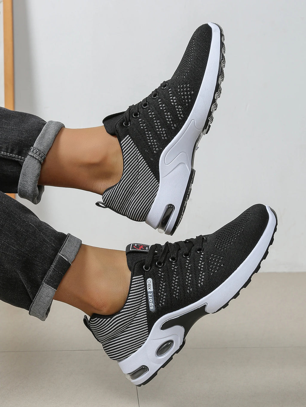 Men's breathable lace-up running