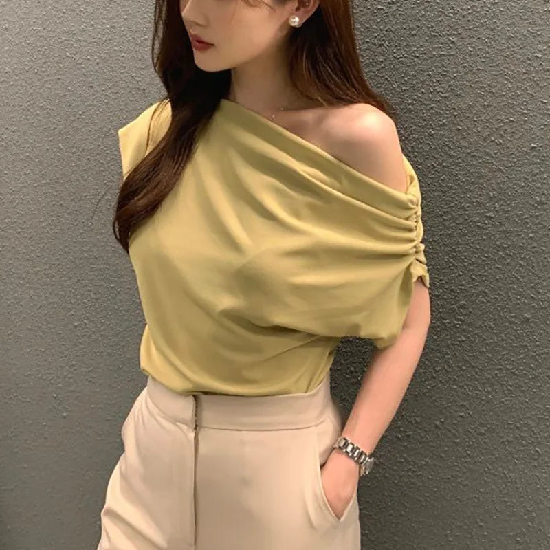 Tops Beach Style Tops for Chics in Summer New Niche Off-shoulder Design | Short-sleeved Loose Shirt