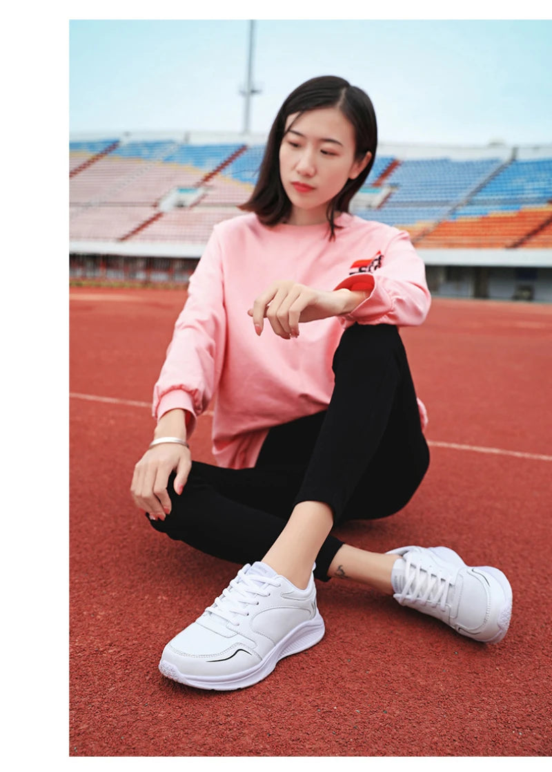 Autumn and Winter Leather Outdoor Running Shoes for Women Flat Sports Casual Shoes for Women White Shoes Large Size Travel