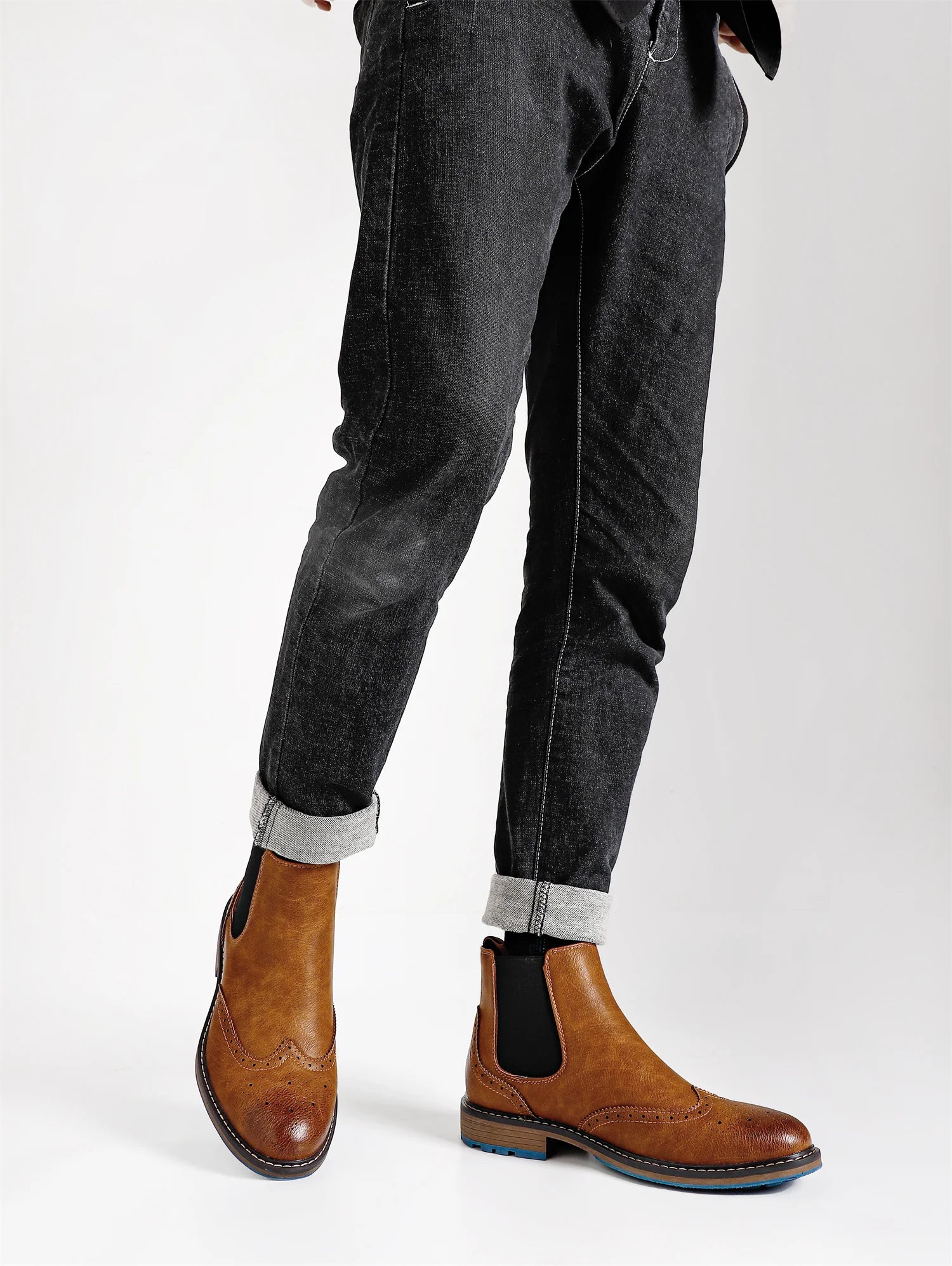 2026 Classic Red Wine Chelsea Boots for Men Fashionable Men Boots Casual Men Ankle Boots