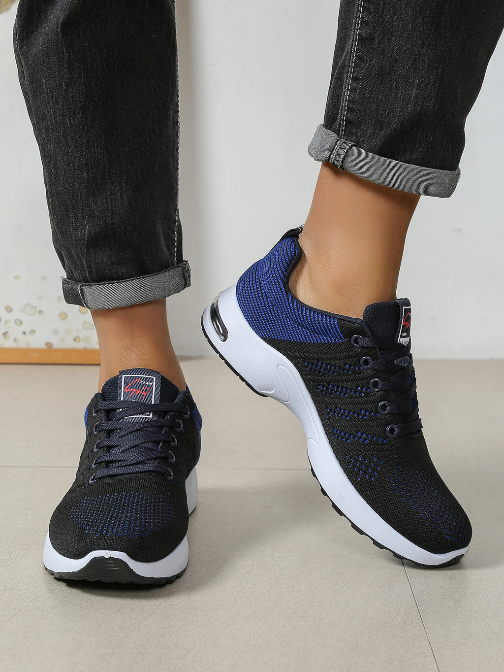Men's breathable lace-up running