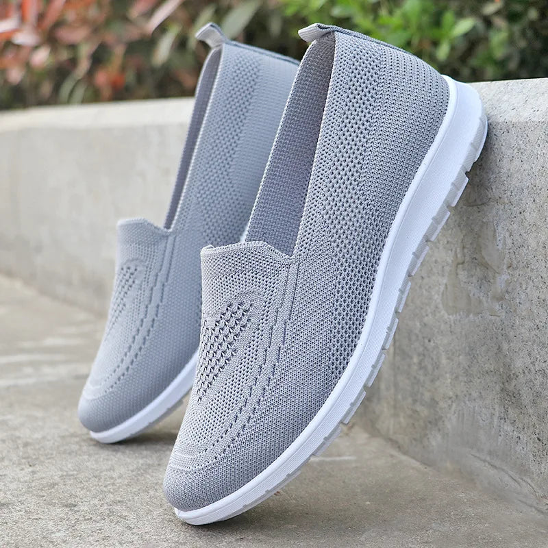 Old Beijing Cloth Shoes,