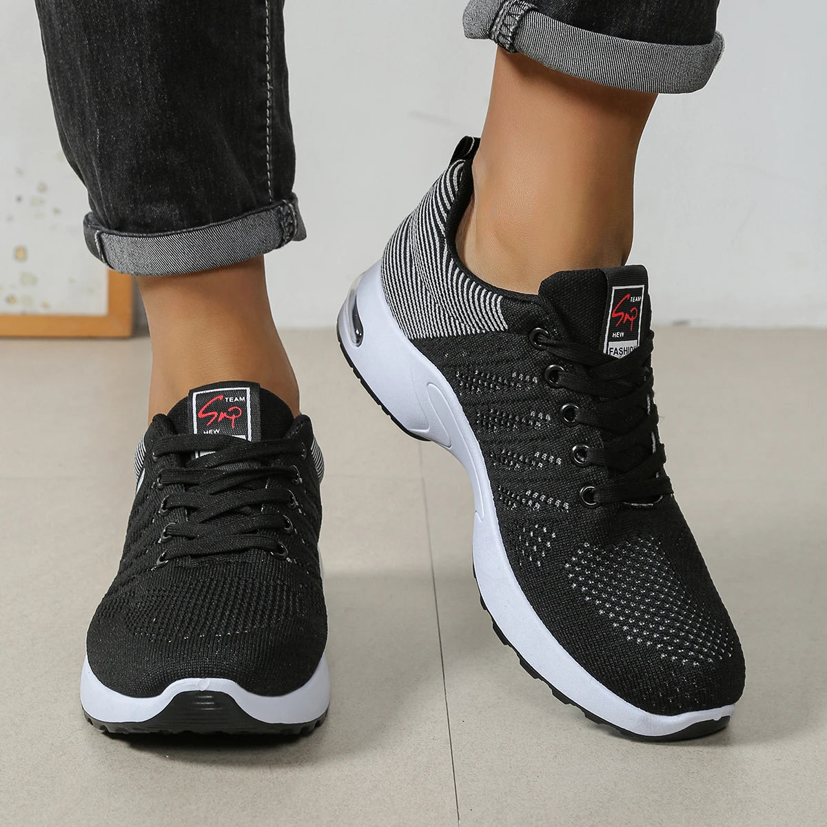 Men's breathable lace-up running