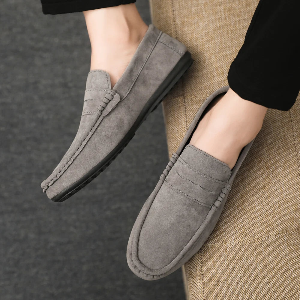 2025 Autumn Deer Leather Casual Men's Shoes Versatile Comfortable Work Shoes Driving Loafers Black, Grey, Khaki Three-Colour