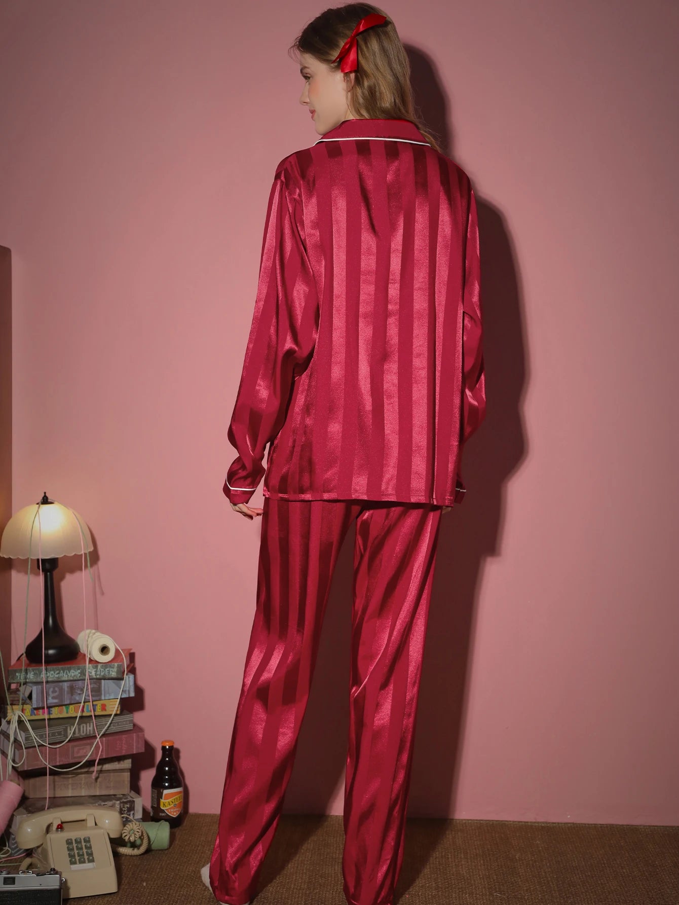 2-Piece Women's Long Sleeved Pajama Set with Embroidered Cardigan