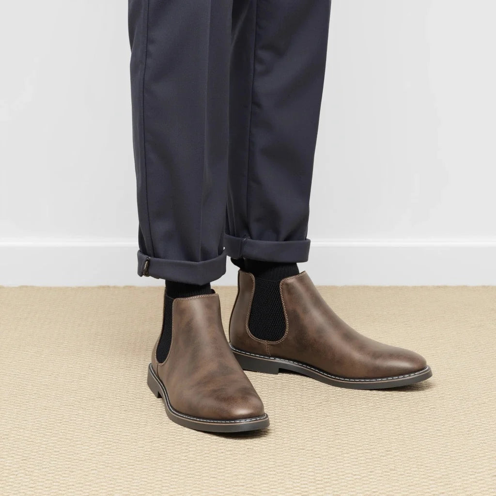 Men's 2026 Casual Comfortable Retro Chelsea Boots Fashion Leather
