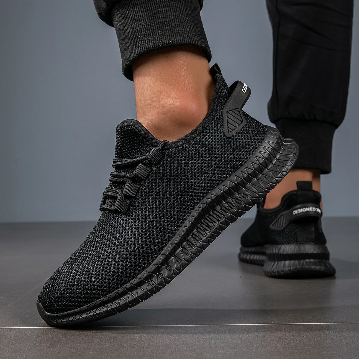 New Summer Casual Original Men's Sneakers Soft Sole Mesh Jogging Lightweight Men's Breathable Vulcanized Shoes