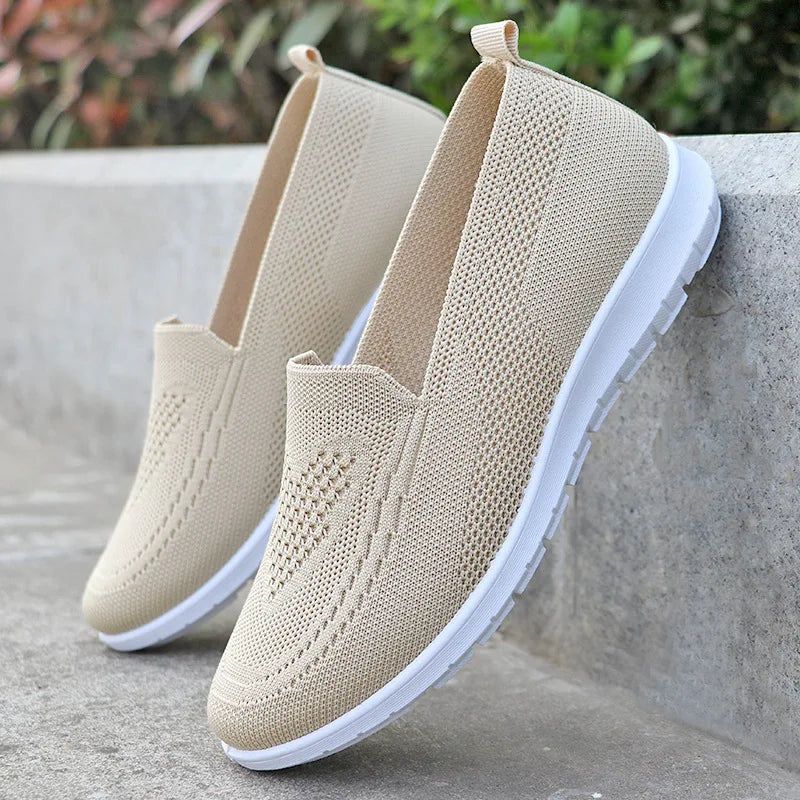 Old Beijing Cloth Shoes,