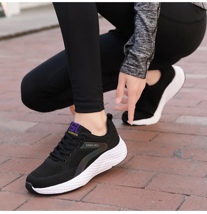 Women's Sports Shoes Comfortable Running Shoes Flying Knit Versatile Lace-Up Casual Shoes For Women Breathable And Fashionable