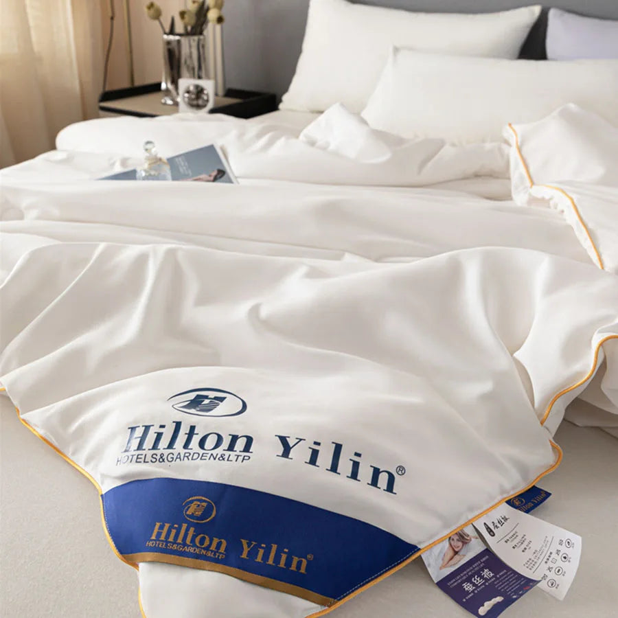 Hotel Style Silk Quil