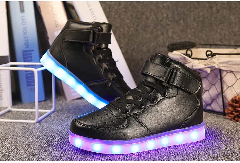 Men's Glowing Sneakers Unisex Luxury Luminous Sneakers USB LED Colorful Lighted Luminous Shoes Women Night Light Vulcanize Shoes