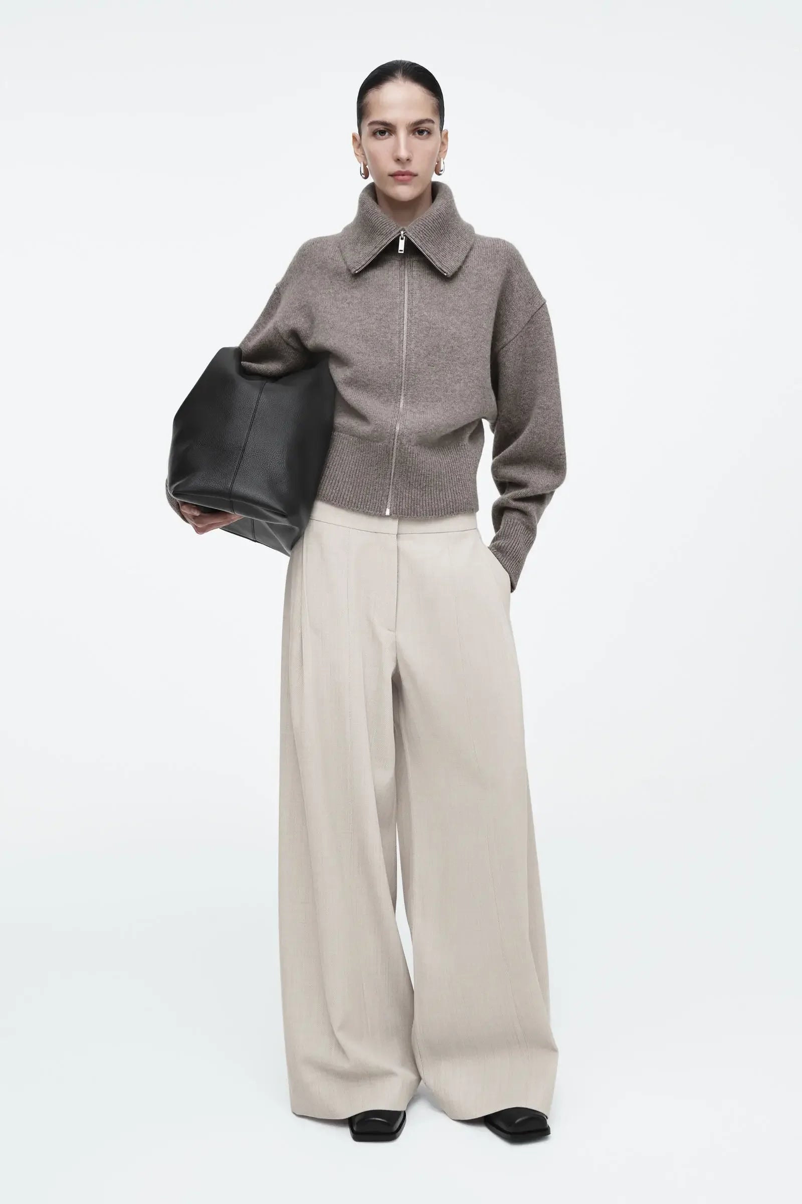 Ethereal YAZHIMEI winter new style of Ladies' casual standard fit waist-cinching knitted pilot jacket