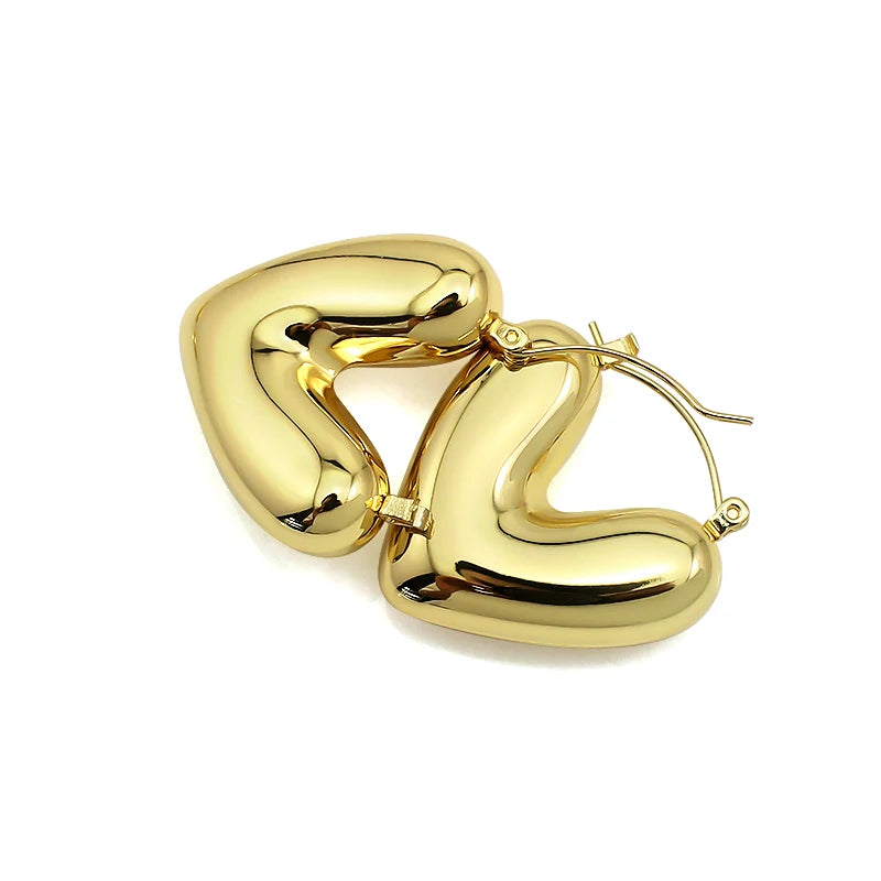 Minimalist Hollow Peach Heart Earrings Fashion Jewelry 2025