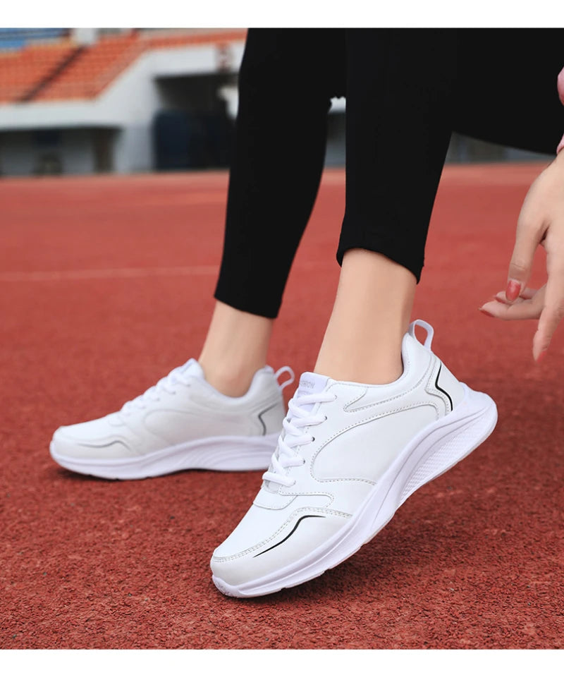 Autumn and Winter Leather Outdoor Running Shoes for Women Flat Sports Casual Shoes for Women White Shoes Large Size Travel