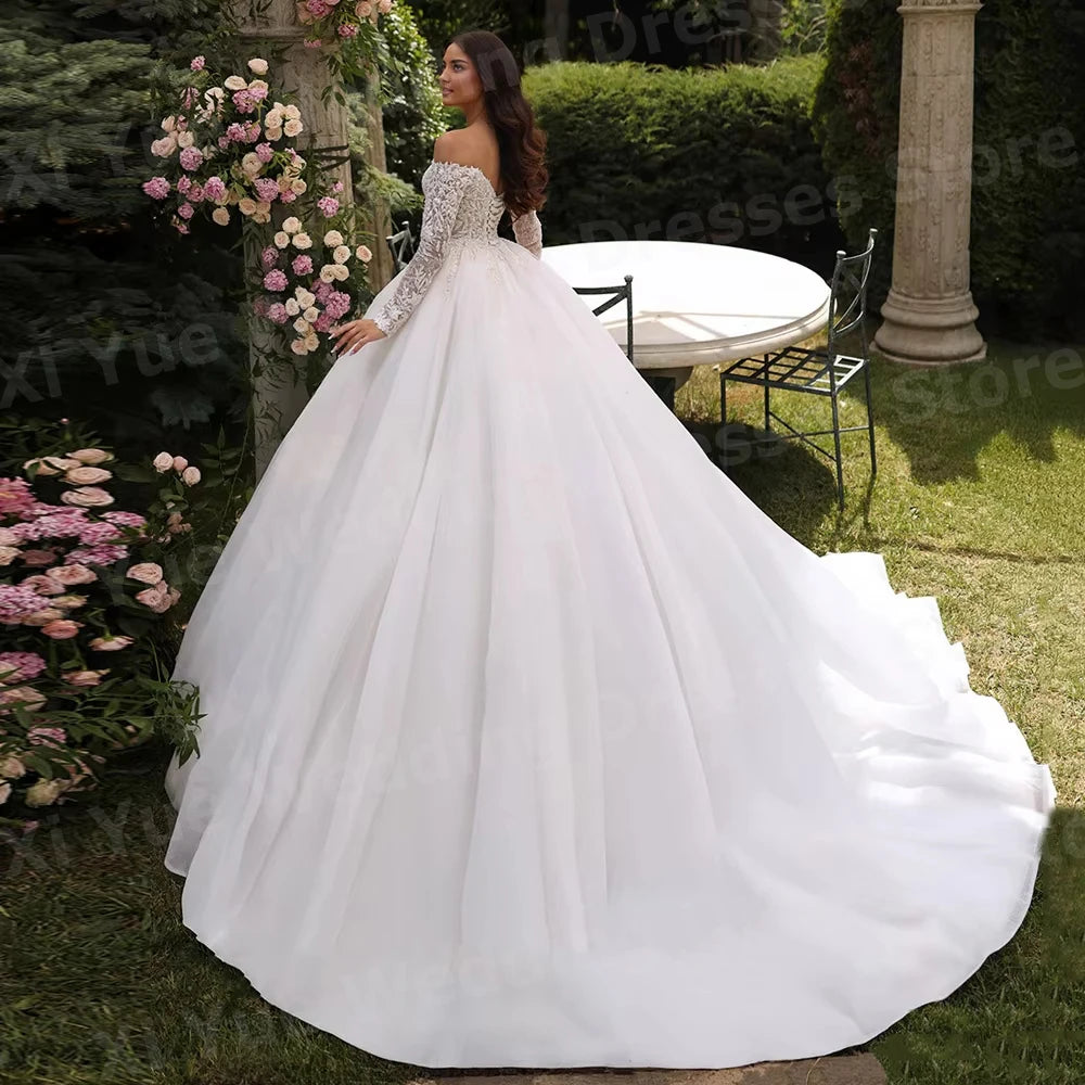 Luxurious A Line Women's Off The Shoulder Wedding Dresses Lace Appliques Bride Gowns Customized