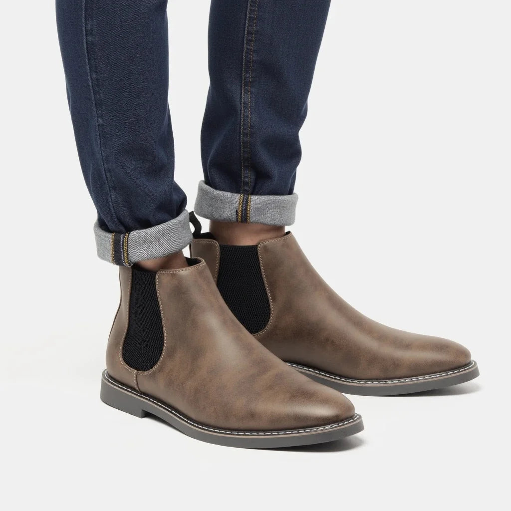 Men's 2026 Casual Comfortable Retro Chelsea Boots Fashion Leather