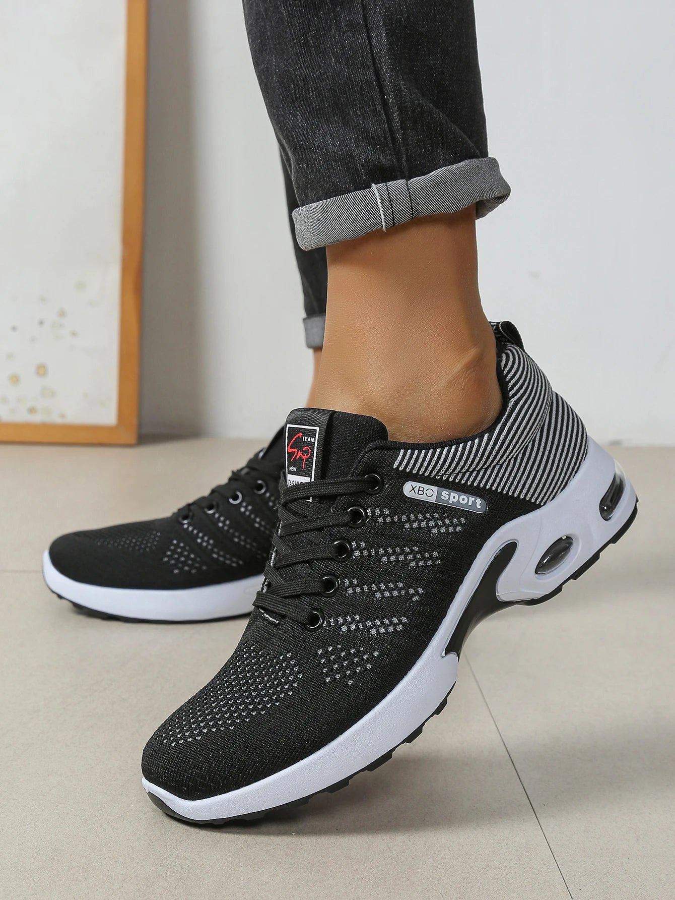 Men's breathable lace-up running
