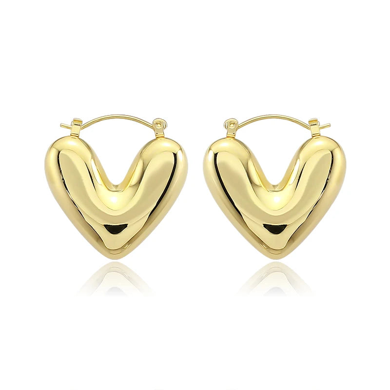 Minimalist Hollow Peach Heart Earrings Fashion Jewelry 2025