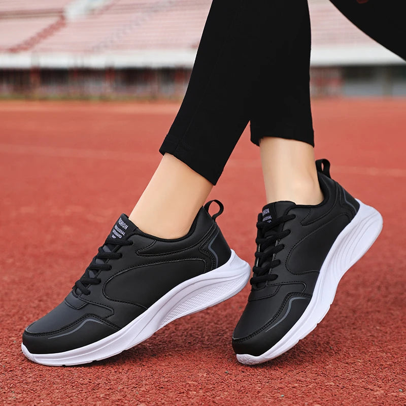 Autumn and Winter Leather Outdoor Running Shoes for Women Flat Sports Casual Shoes for Women White Shoes Large Size Travel