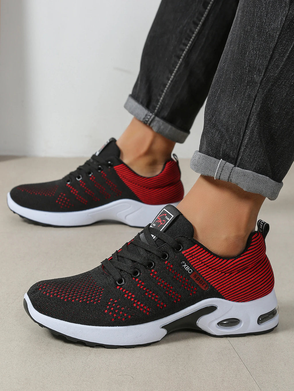 Men's breathable lace-up running