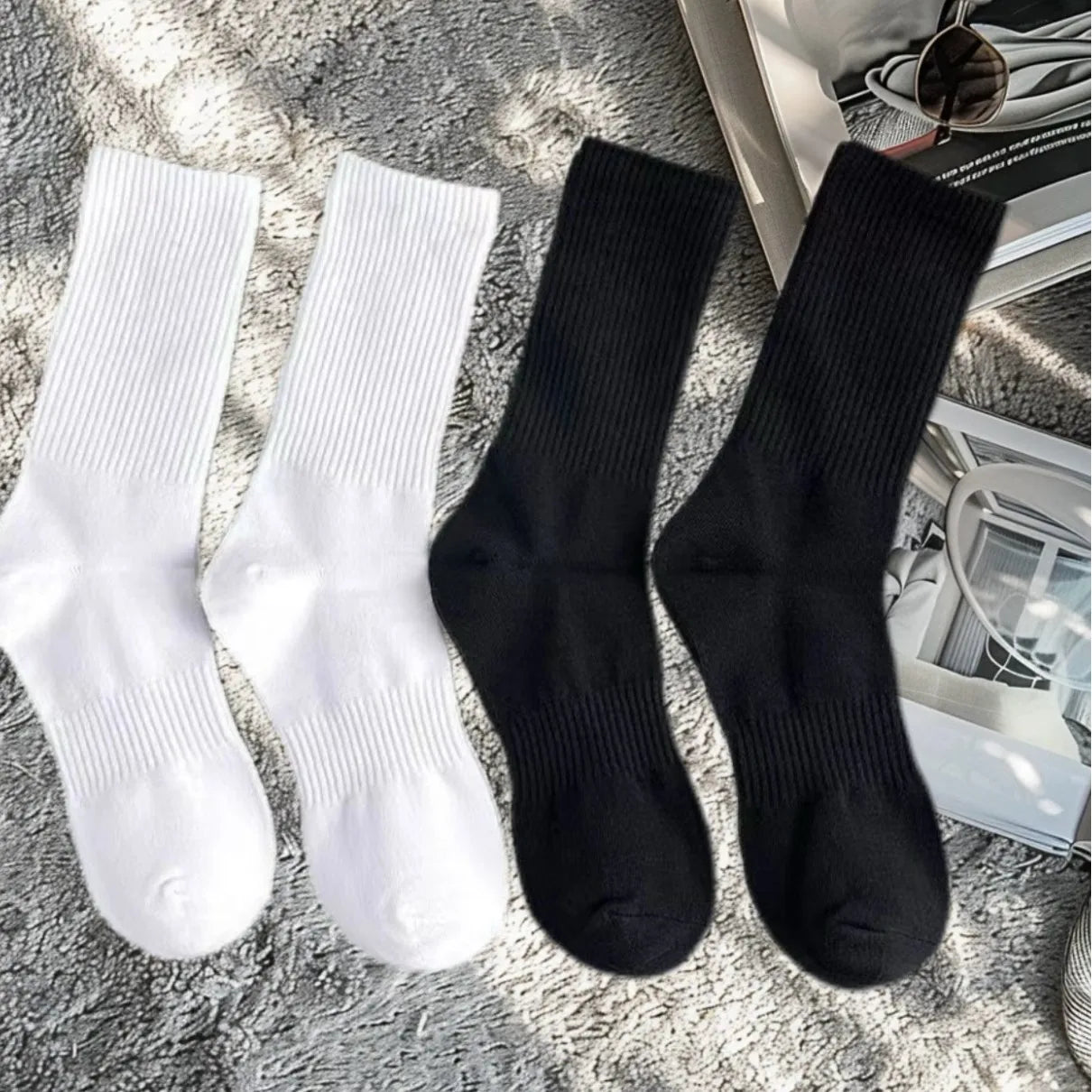 20 Pairs Pure Cotton Men's High Socks Classic Black White Breathable Sweat-Absorbent Warm Elastic Sports Socks