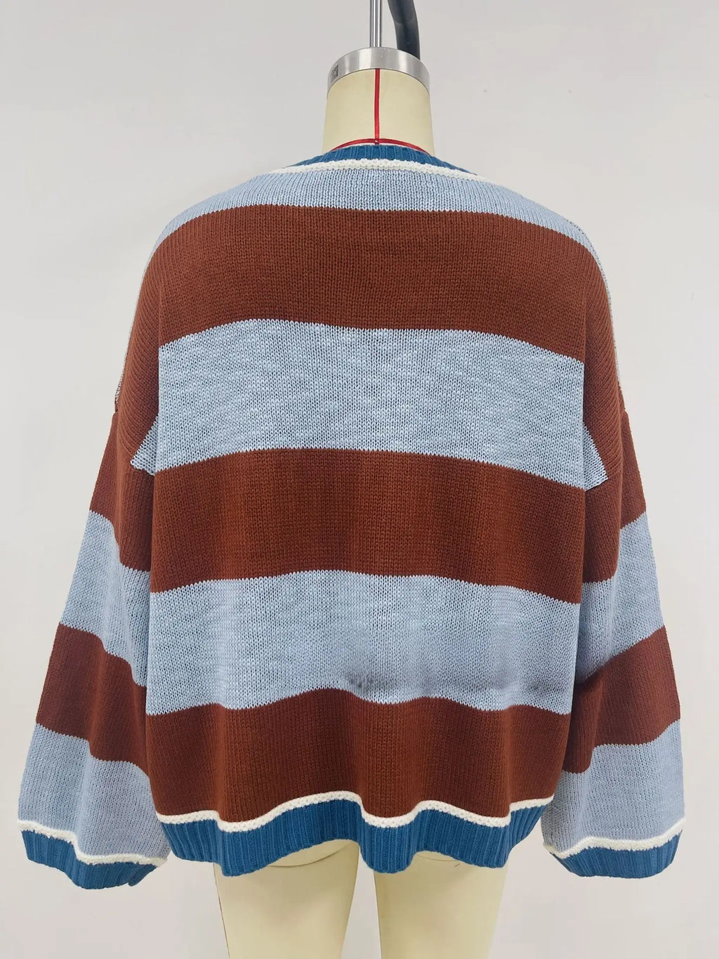 2025 Autumn/Winter Color-Contrasting Stripes