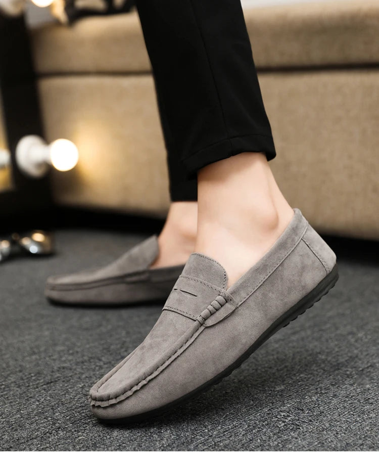 2025 Autumn Deer Leather Casual Men's Shoes Versatile Comfortable Work Shoes Driving Loafers Black, Grey, Khaki Three-Colour