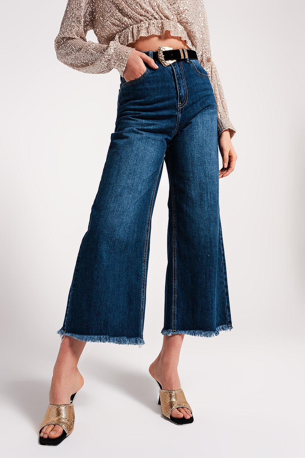 Fray Hem Cropped Jeans